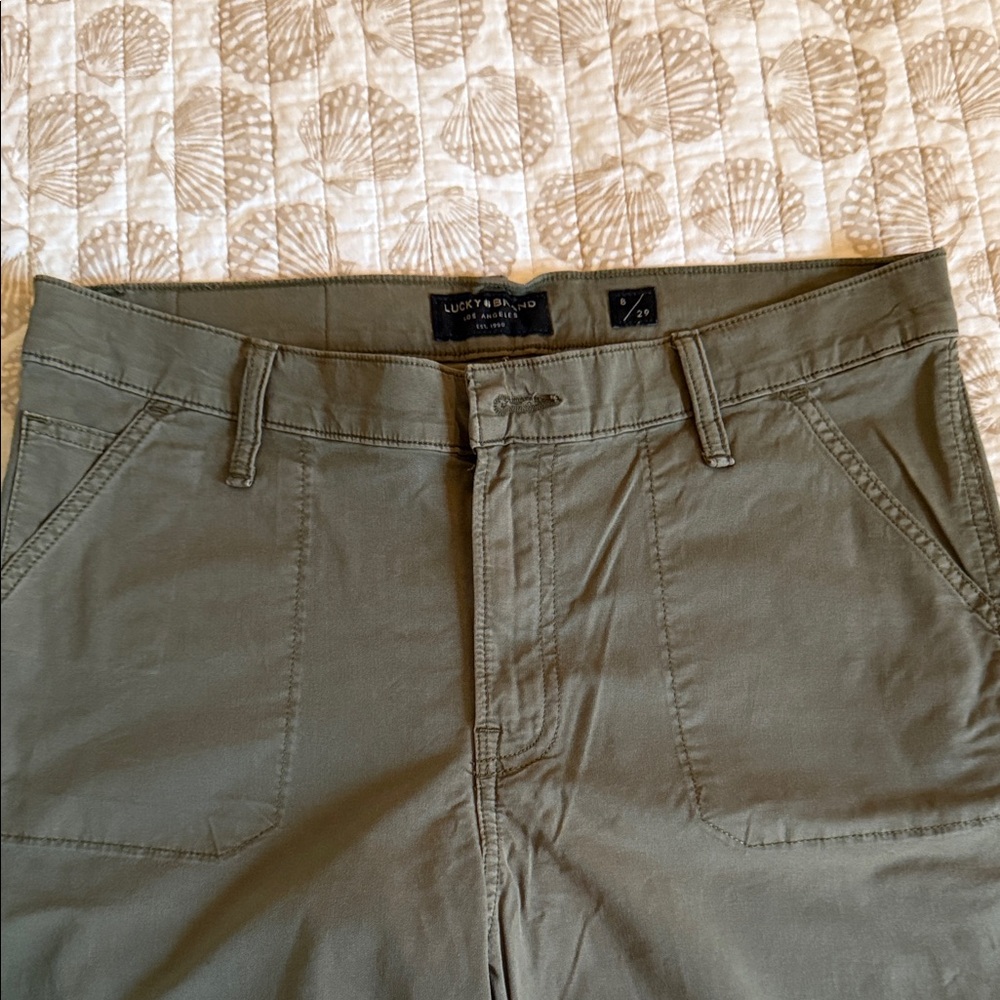 Lucky Brand Woman’s Khaki Chinos